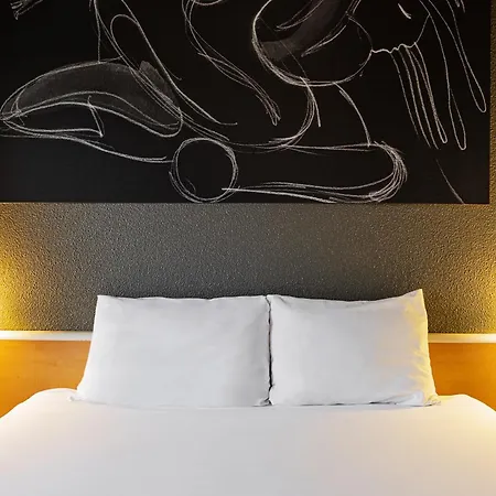 Ibis Hotel