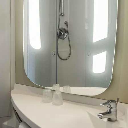 Ibis Otel