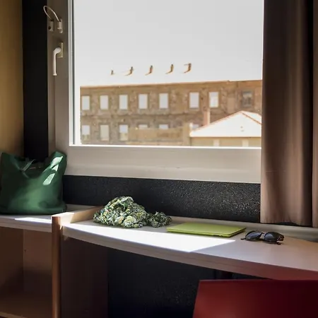 Otel Ibis 2*