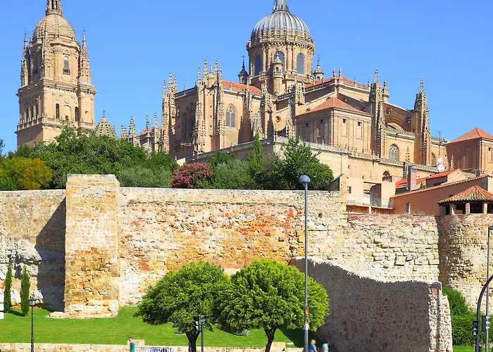 Ibis Отель Саламанка